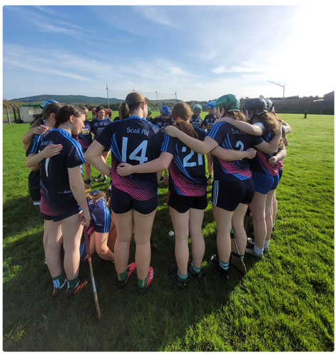 SeniorCamogieScoilPol