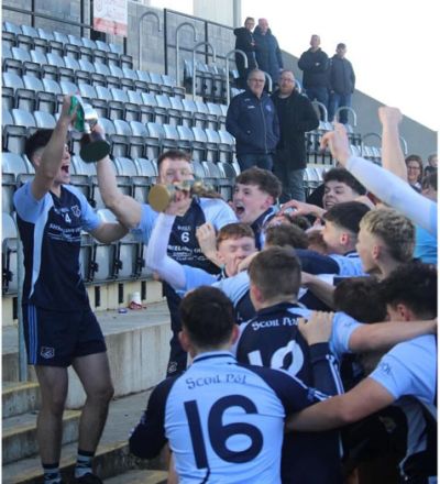 433527689 940549557762973 n